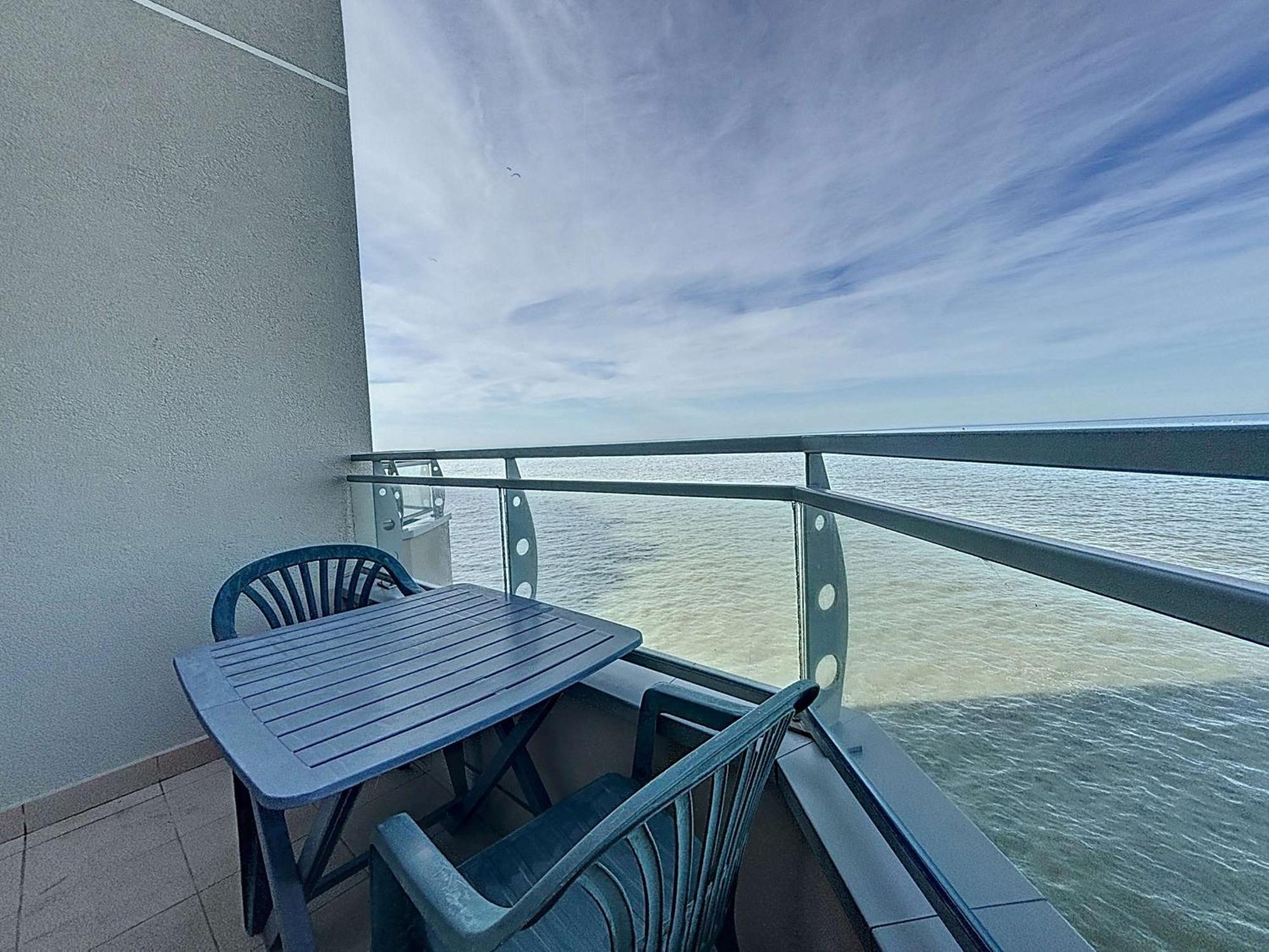 Appartement Avec Balcon, Proche Des Plages Et Commerces - Fr-1-361-89 格朗维尔 外观 照片