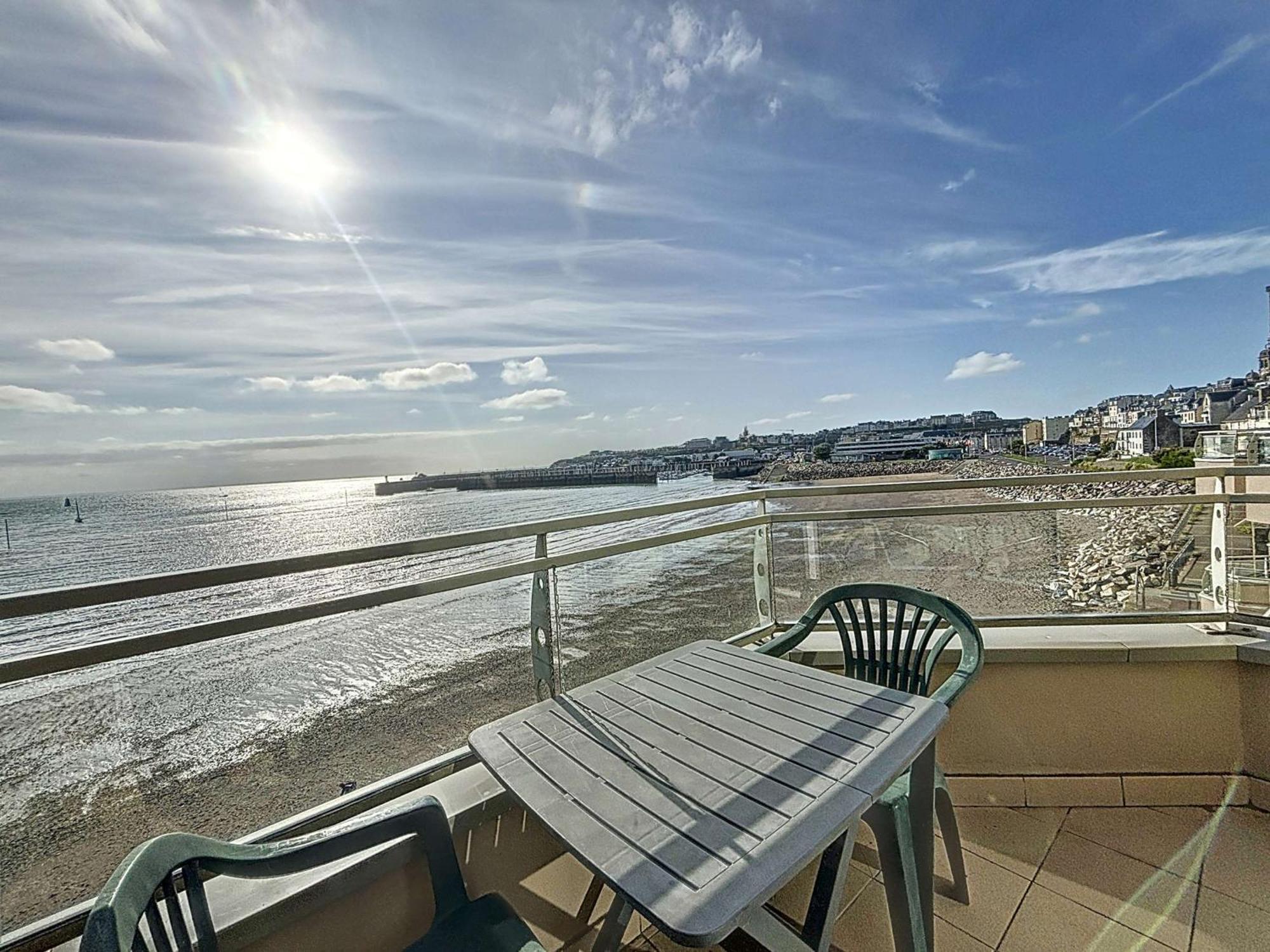 Appartement Avec Balcon, Proche Des Plages Et Commerces - Fr-1-361-89 格朗维尔 外观 照片